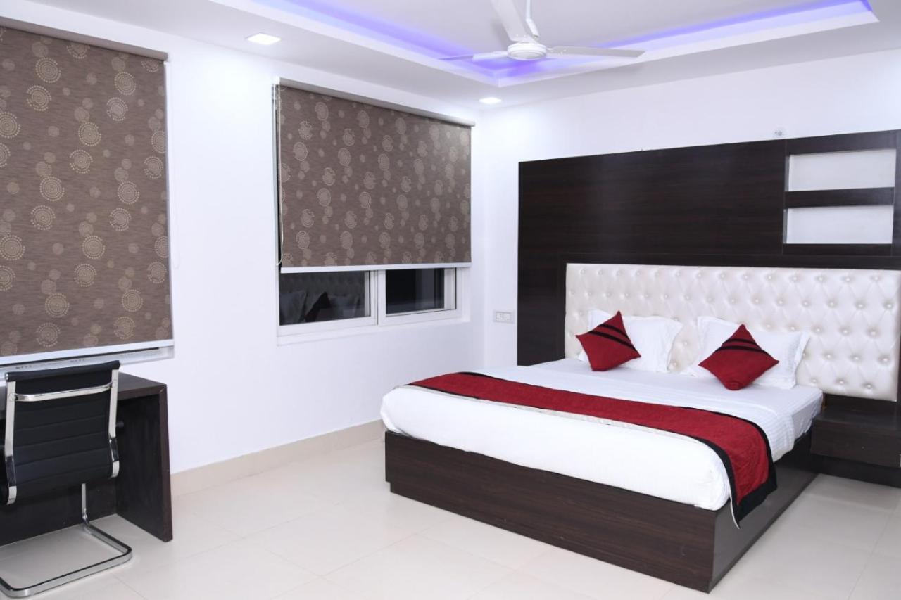 Tiger Den Club & Resort Palia Kalan 外观 照片